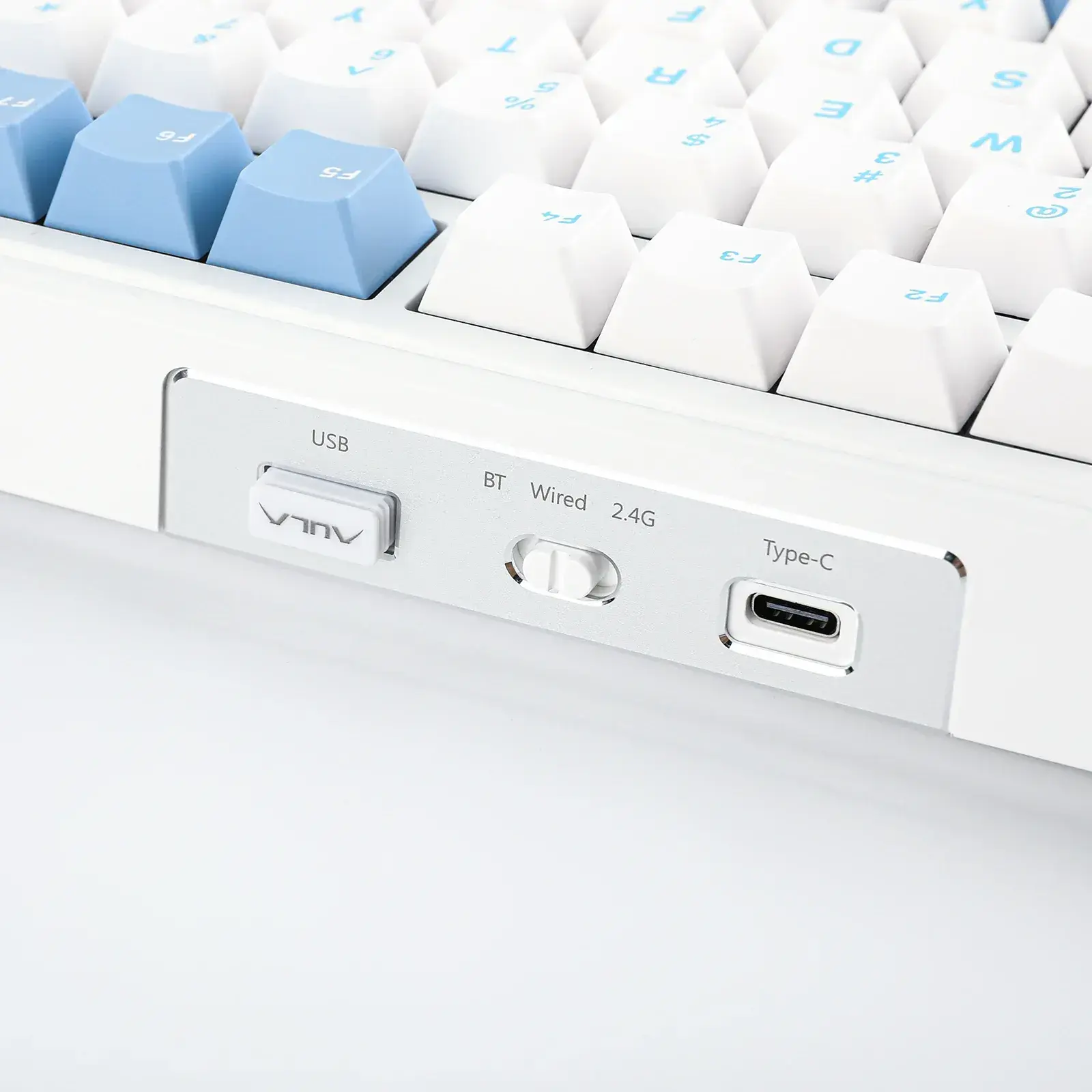 Aula F99 White/Purple